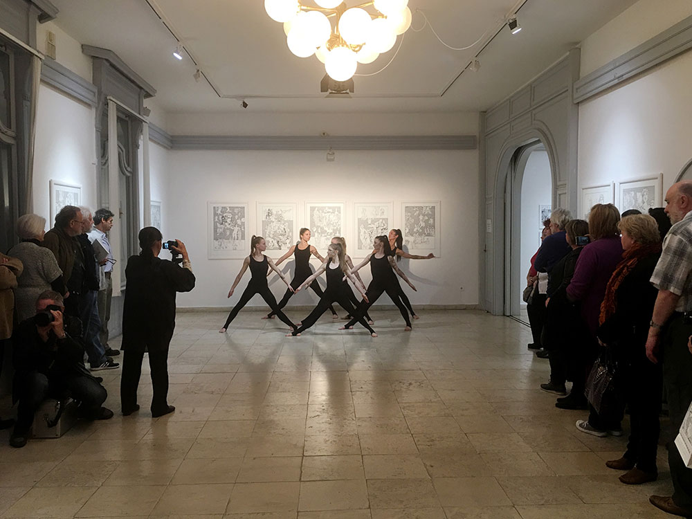 Bálványok bukása kiállítás