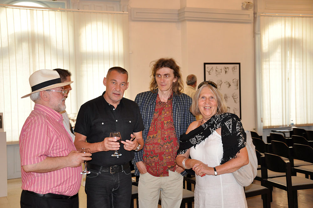 Leporelló kiállítás