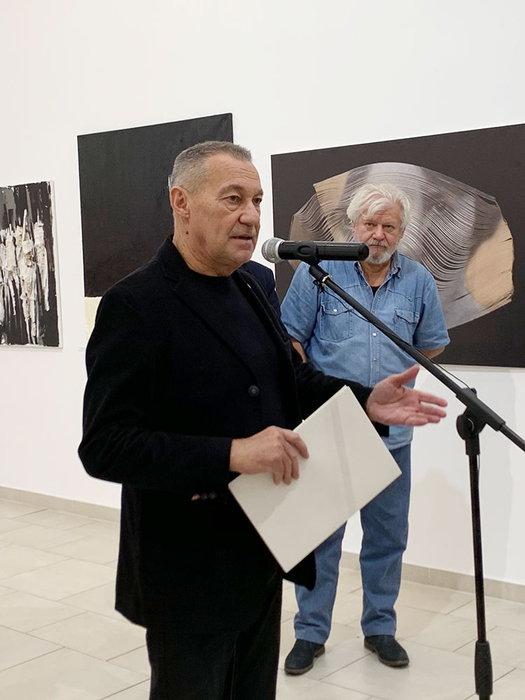 Család kiállítás