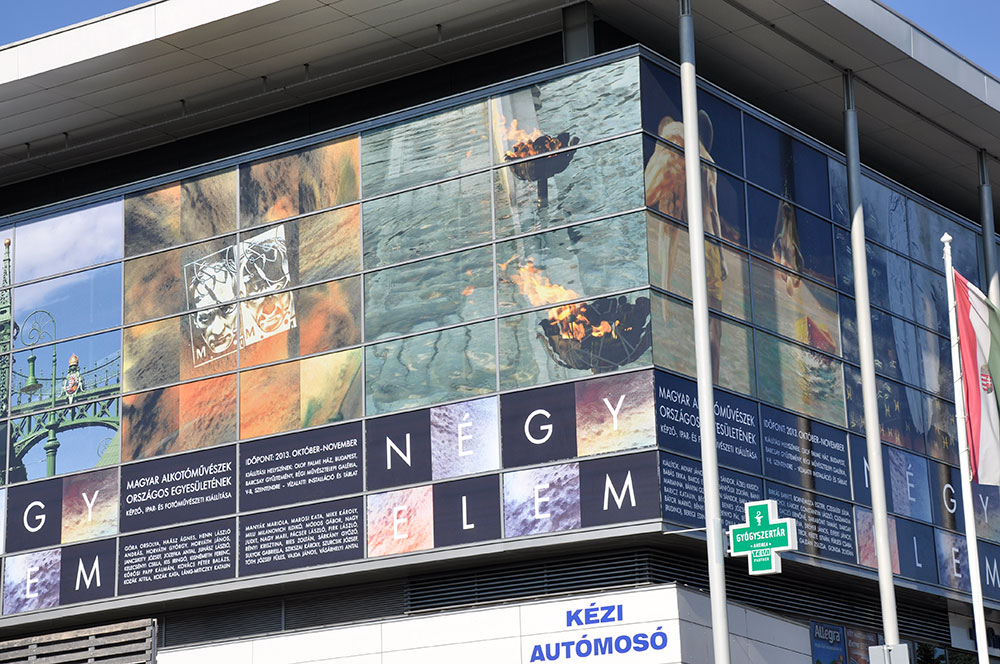 Négy elem kiállítás