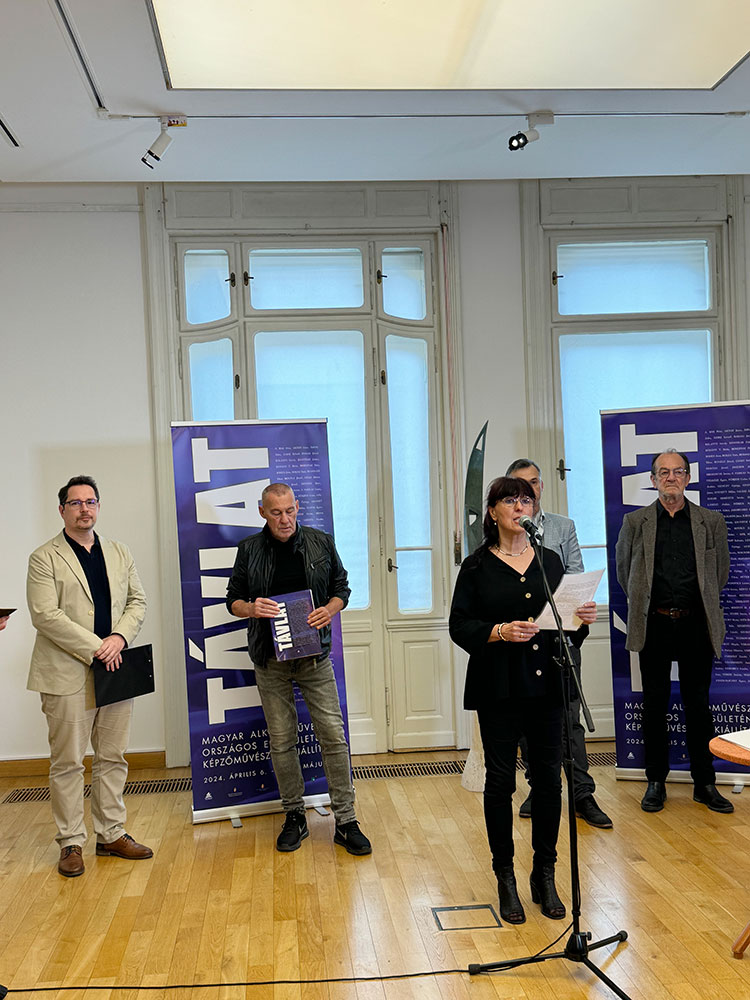 Távlat kiállítás